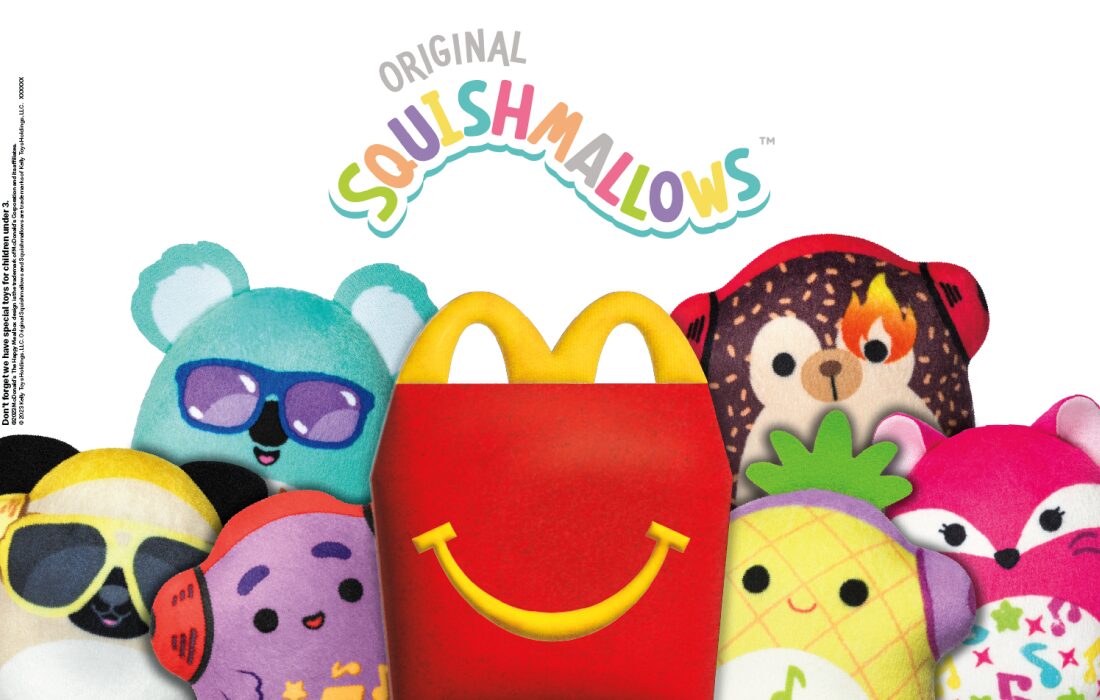 Affiche du Squishmallows Happy Meal avec le logo, la boîte Happy Meal et les jouets Squishmallows autour